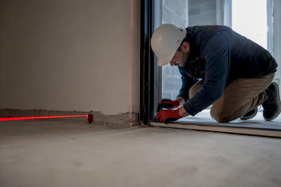 4 controlli da fare in cantiere prima di comprare una porta blindata